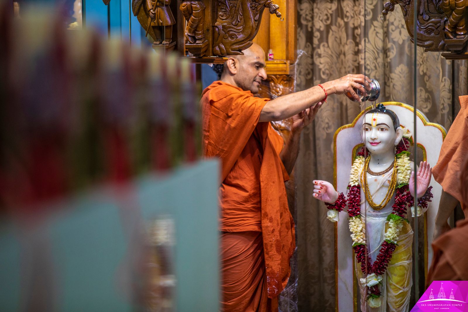 ©1987-2017 SKS Swaminarayan Temple East London